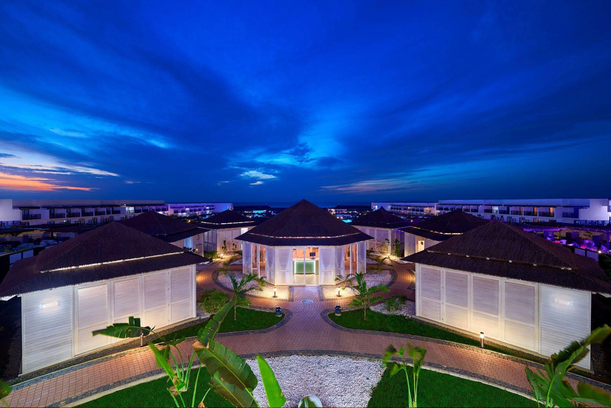Melia Llana Beach Resort & Spa Santa Maria Exterior photo
